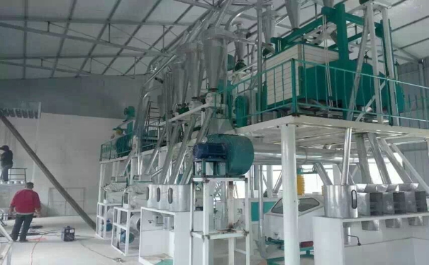玉米深加工設(shè)備中拋光機(jī)的作用，建一個(gè)玉米加工長(zhǎng)需要多少錢?
